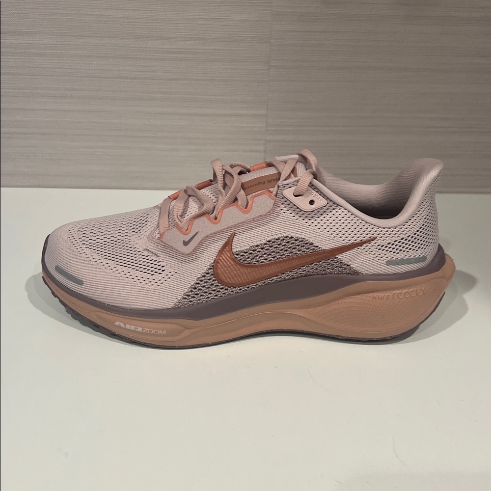 Nike Air Zoom Pegasus 41 Women/ Silt Red / NWT
